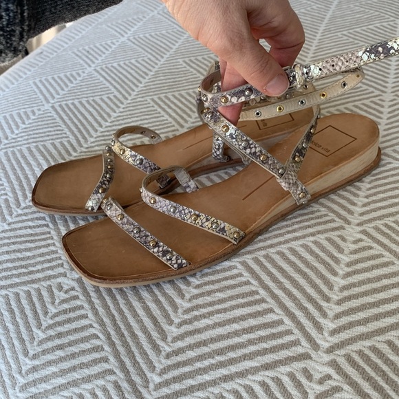 Dolce Vita strappy metallic snakeskin studded leather wedge sandal size 8 - Picture 3 of 6